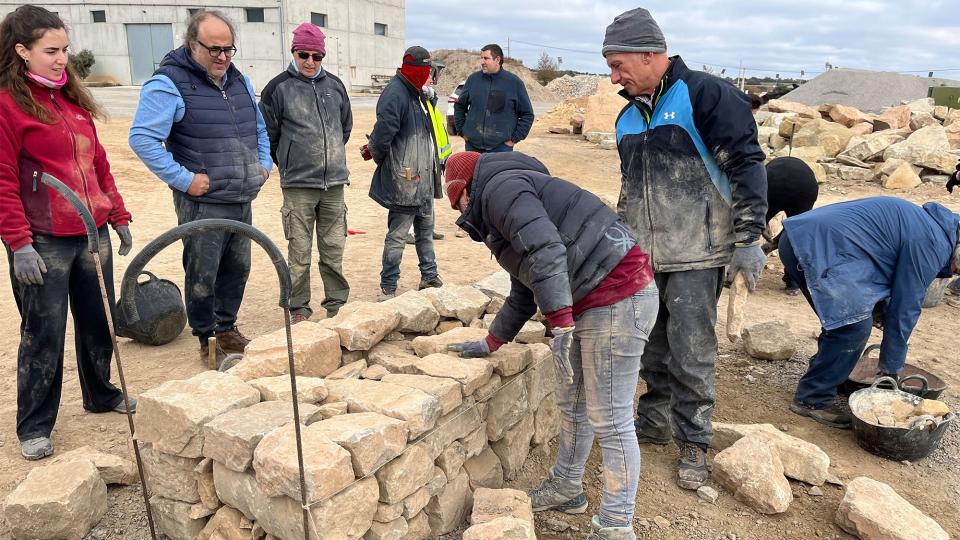 Taller per aprendre a fer paret de pedra - Guissona